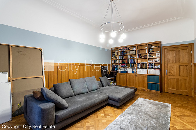 Fasādes māja, renovēta māja, slēgts pagalms, vieta automašīnai, ieeja no ielas un pagalma, Rīga - foto 6