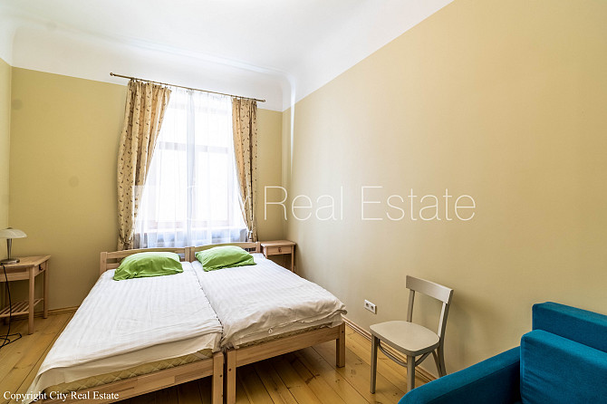 Pagalma māja, slēgts pagalms, logi vērsti mājas abās pusēs, istabas izolētas 2 gab., Rīga - foto 15