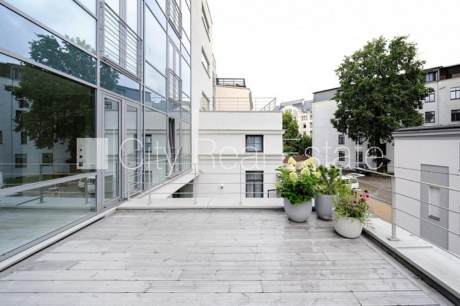 Projekts - Kalpaka Residence, ieeja no pagalma, balkons, terase, istabas izolētas 2 gab., istabas Rīga - foto 6