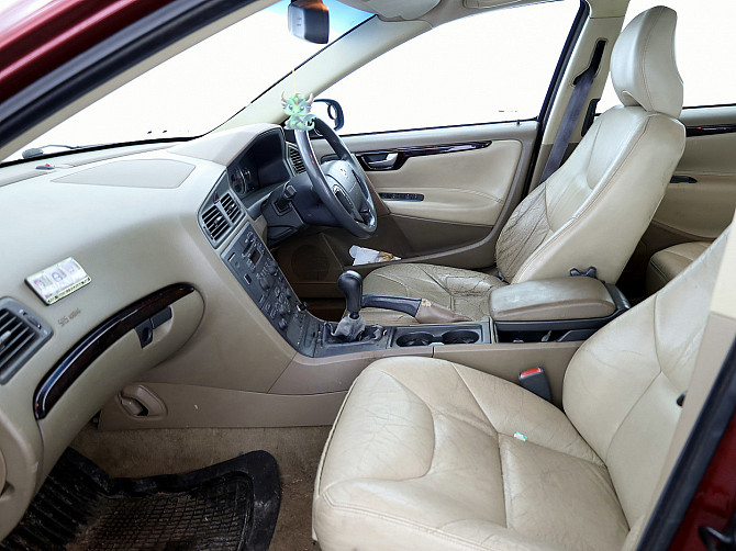 Volvo V70 Summum 2.4 D5 120kW Таллин - изображение 6