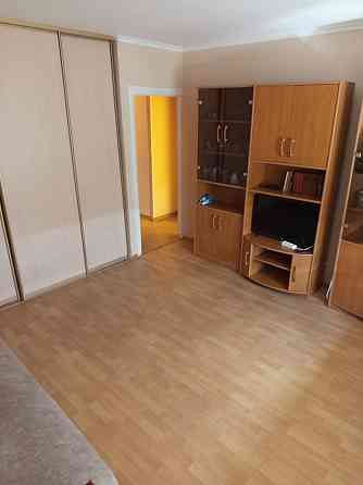 Сдается 1- ая квартира на длительный срок. Квартира меблированная, также имеется стиральная... Rīga