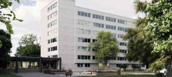 Piedāvājumā kvalitatīvas, tikko izremontētas tirdzniecības un pakalpojumu telpas modernā biznesa kva Rīga