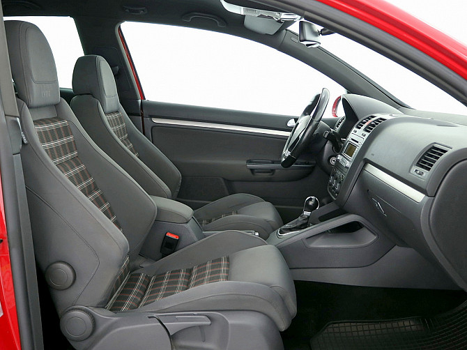Volkswagen Golf GTI ATM 2.0 147kW Таллин - изображение 8