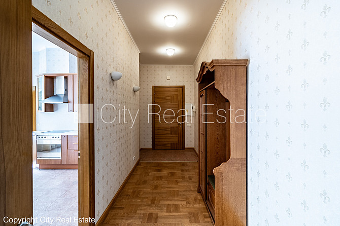 Fasādes māja, renovēta māja, slēgts pagalms, vieta automašīnai, ieeja no ielas un pagalma, Rīga - foto 6