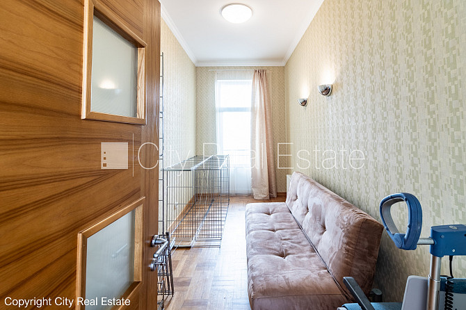 Fasādes māja, renovēta māja, slēgts pagalms, vieta automašīnai, ieeja no ielas un pagalma, Rīga - foto 8