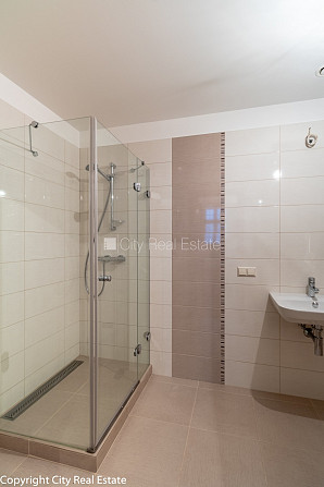 Fasādes māja, restaurēta māja, dzīvokļu skaits ēkā  2 gab., ķieģeļu mūra sienas, Rīga - foto 8