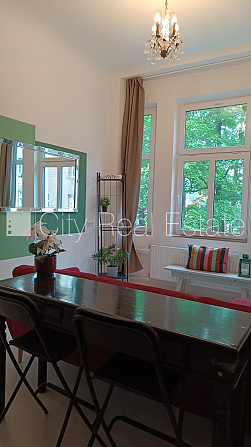 Fasādes māja, renovēta māja, ieeja no ielas, ir lifts, kāpņu telpa pēc kapitālā remonta, Rīga - foto 4