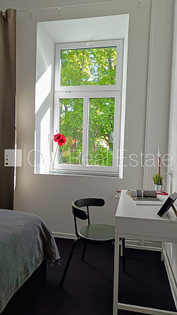 Fasādes māja, renovēta māja, ieeja no ielas, ir lifts, kāpņu telpa pēc kapitālā remonta, Rīga - foto 8