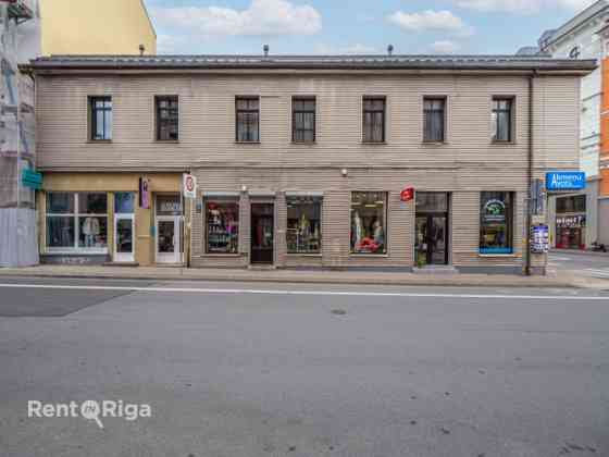 Продаётся здание на улице Марии.  Тип использования здания: 1220 здание с офисами. Rīga