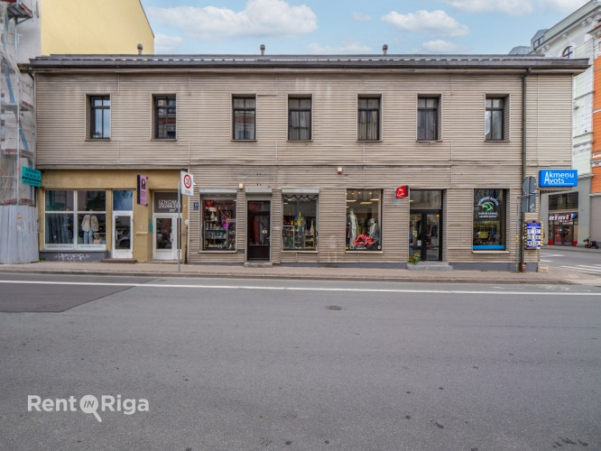 Tiek pārdota ēka un zeme Marijas ielā.  Ēkas lietošanas veids: 1220 biroju ēka. Būves Rīga - foto 2