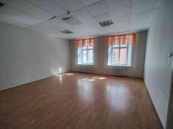 Two office spaces in Old Riga.  The owner will renovate the premises, as well as replace the ceiling Rīga