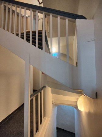 Birojs ar savu WC un virtuvīti Vecrīgā.  Iznomā vienu lielu biroja telpu (28 kvm) plus Rīga - foto 7