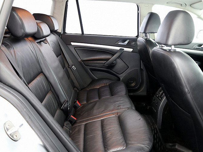 Skoda Octavia Highline Facelift ATM 2.0 TDI 103kW Tallina - foto 7