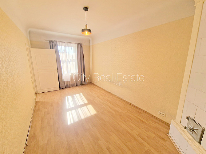 Pagalma māja, iespēja nomāt autostāvvietu, apsargāta autostāvvieta, ieeja no ielas un Rīga - foto 12