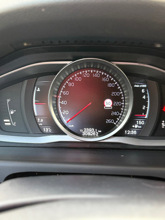 Pārdodu Volvo V70, uzticamu un ietilpigu auto. Tikko izieta jauna TA un nomaksats cela nodoklis.... Jūrmala - foto 8