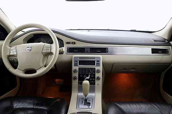 Volvo XC70 Summum ATM 2.4 D5 136kW Tallina