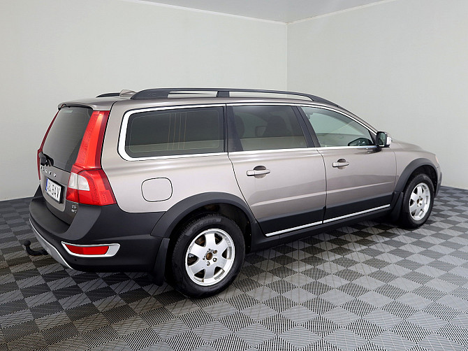 Volvo XC70 Summum ATM 2.4 D5 136kW Tallina - foto 3