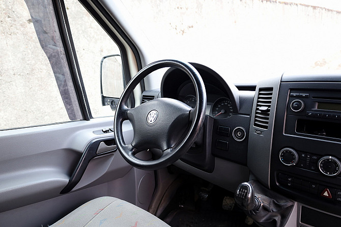 Volkswagen Crafter Van 2.5 TDI 100kW Таллин - изображение 5