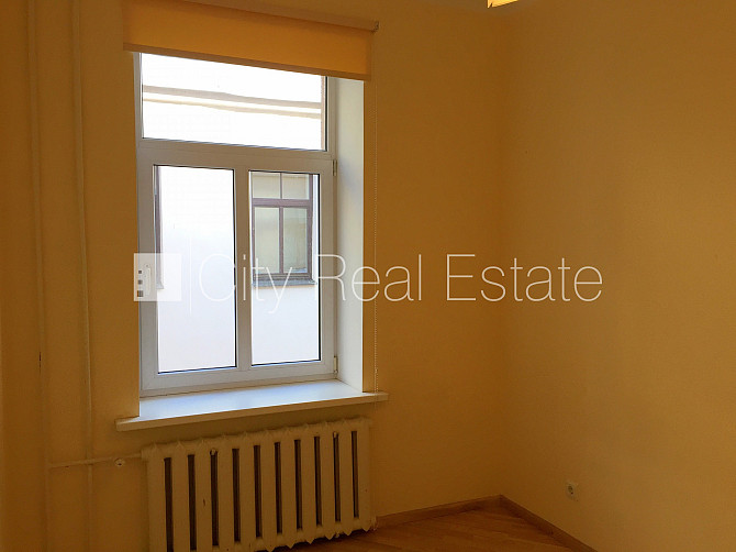 Фасадный дом, реновированный дом, закрытая территория, въездные ворота оснащены Рига - изображение 8