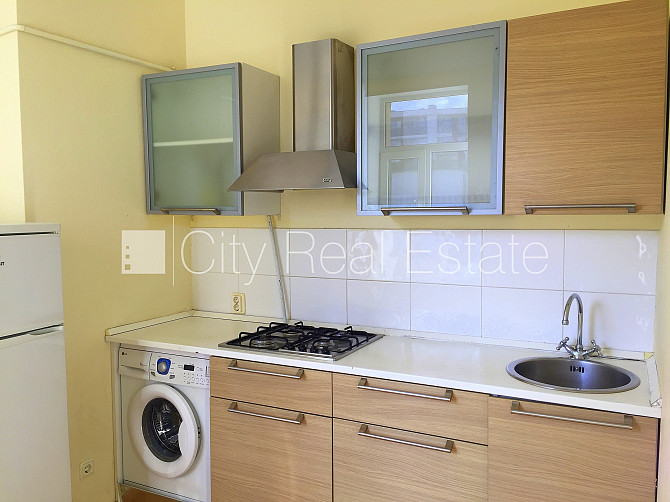 Фасадный дом, реновированный дом, закрытая территория, въездные ворота оснащены Рига - изображение 10