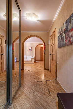 Tiek pārdots lielisks 5 istabu dzīvoklis Imantā pilnībā iekārtots tūlītējai dzīvošanai. Rīga - foto 3