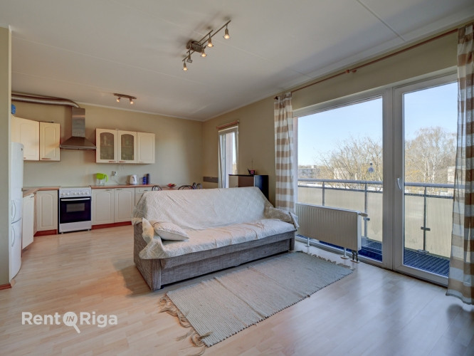 Pārdošanā tiek piedāvāts gaišs, plašs un funkcionāli pārdomāts 3 istabu dzīvoklis Rīga - foto 3