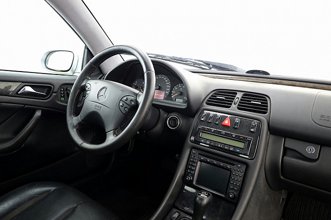 Mercedes-Benz CLK 320 Avantgarde LPG ATM 3.2 160kW Таллин - изображение 5