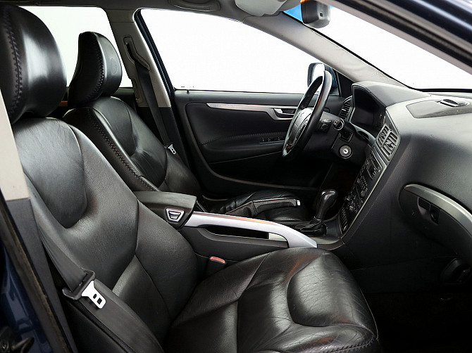 Volvo XC70 Summum Facelift AWD ATM 2.4 D5 136kW Tallina - foto 6