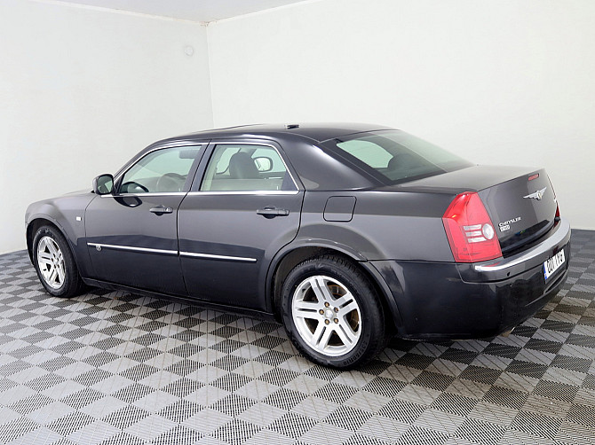 Chrysler 300 C SRT Design 3.0 CRD 155kW Tallina - foto 4