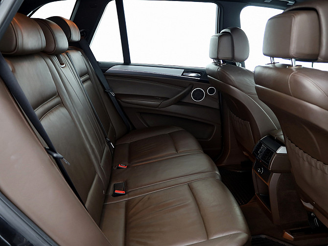 BMW X5 xDrive 35D Sportpakett 3.0 D 210kW Tallina - foto 7