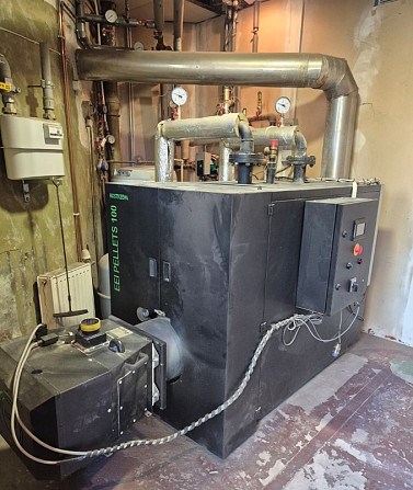 Pārdodu lietotu (4 sezonas) granulu apkures katlu KOSTRZEWA Bio Spin 110 kW (bez oriģināla... Rīga - foto 1