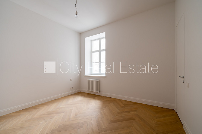Fasādes māja, renovēta māja, bruģēts piebraucamais ceļš, viena istaba caurstaigājama, Rīga - foto 14