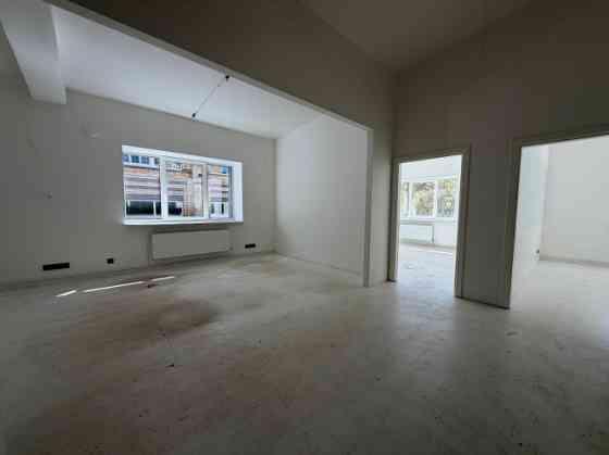 Сдаются светлые офисные помещения в индустриальном стиле. В помещениях есть как Рига