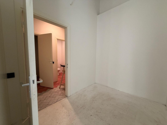 Сдаются светлые офисные помещения в индустриальном стиле. В помещениях есть как Рига - изображение 9