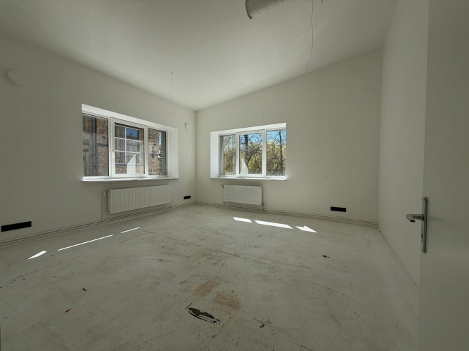 Сдаются светлые офисные помещения в индустриальном стиле. В помещениях есть как Рига - изображение 4