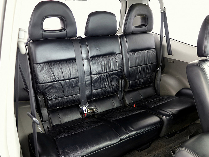 Mitsubishi Pajero Luxury ATM 3.2 DI-D 118kW Tallina - foto 7