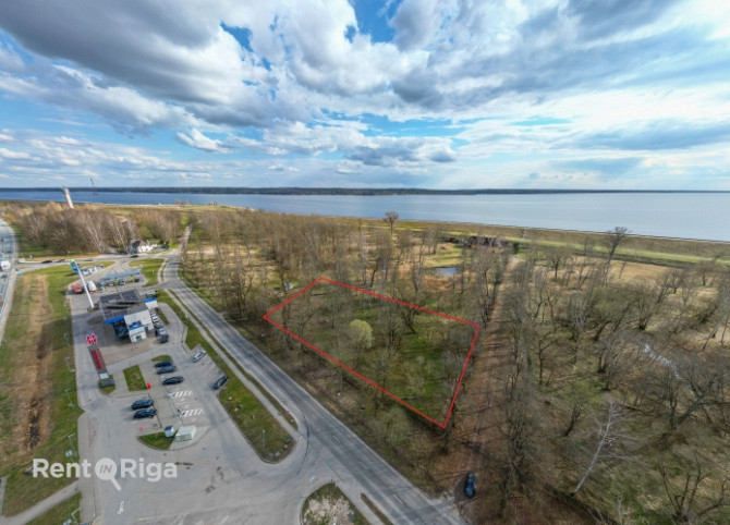 Pārdodas līdzena zeme uz kuras var būvēt līdz 3 stāviem dzīvojamās vai komercplatības Salaspils - foto 2