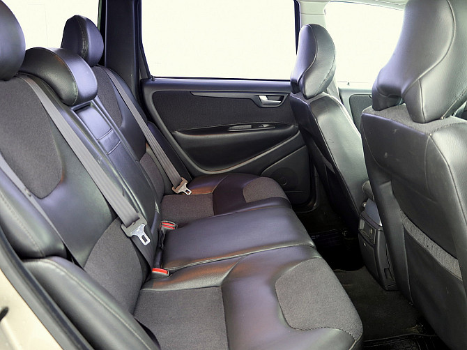 Volvo XC70 Summum AWD ATM 2.4 147kW Таллин - изображение 7