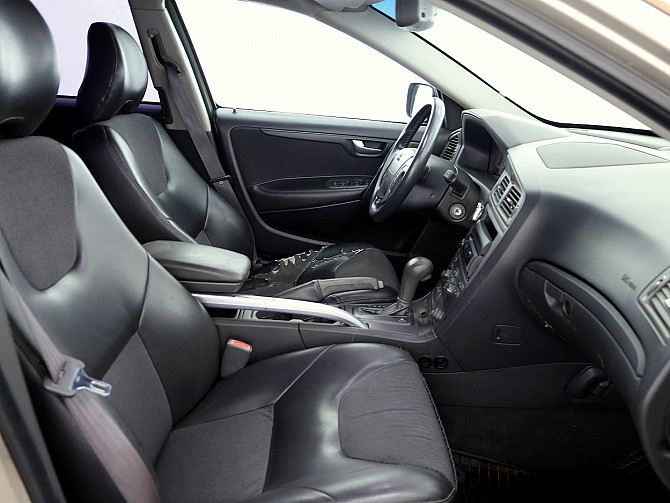 Volvo XC70 Summum AWD ATM 2.4 147kW Таллин - изображение 6