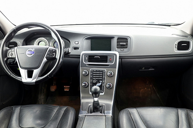 Volvo V60 Summum 2.0 D5 120kW Таллин - изображение 5