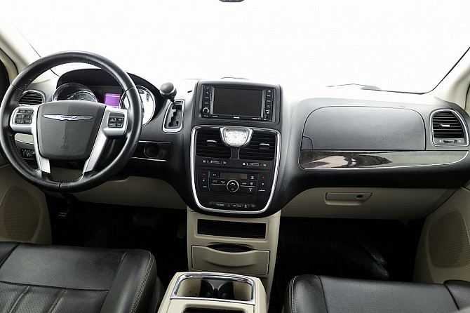 Chrysler Town  Country Luxury Facelift 3.6 208kW Tallina - foto 5