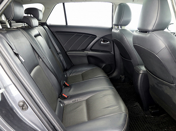 Toyota Avensis Luxury 1.6 D-4D 82kW Таллин - изображение 7