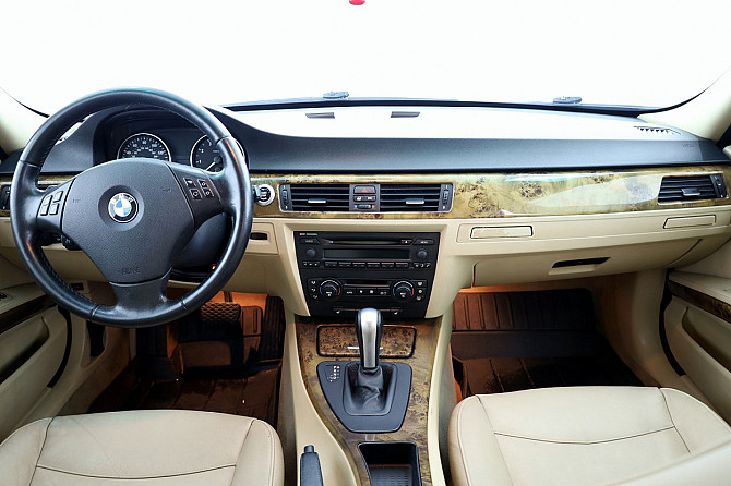 BMW 325 xDrive Executive ATM 3.0 Xi 160kW Таллин - изображение 5