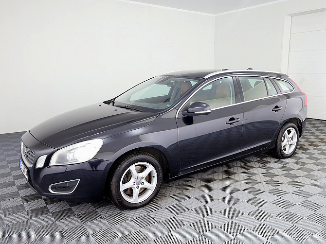 Volvo V60 Summum AWD 4x4 ATM 2.4 D5 151kW Таллин - изображение 2