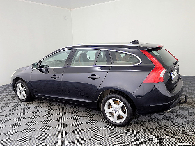Volvo V60 Summum AWD 4x4 ATM 2.4 D5 151kW Таллин - изображение 4