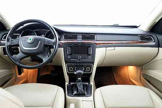 Skoda Superb Highline ATM 1.8 118kW Tallina