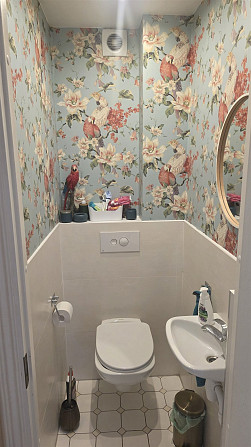 Pārdod 2 istabu dzīvokli Rīgas centrā, kapitālā Staļina laika ēkā. 62 m², 4. stāvs, divas... Rīga - foto 1