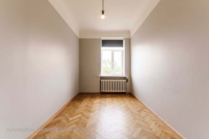 Gaišs un gaumīgs 3-istabu dzīvoklis Rīgas centrā.  Pieejams uz īri no 01.07.2026  Dzīvoklis Rīga - foto 7