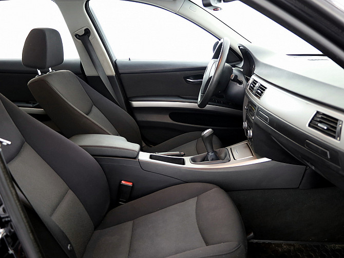 BMW 318 Business 2.0 105kW Tallina - foto 6