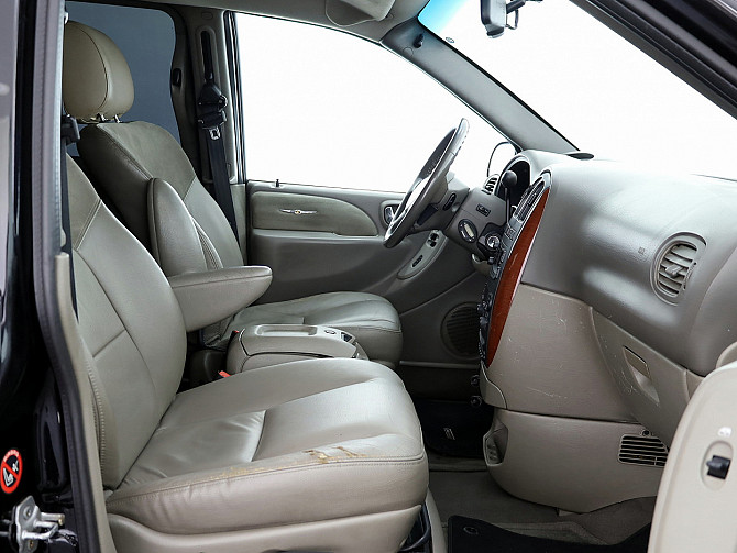Chrysler Grand Voyager Limited ATM 2.8 CRD 110kW Tallina - foto 6